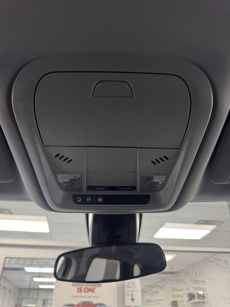 Certified 2025 Chevrolet Blazer LT w/ Midnight/Sport Edition image 21