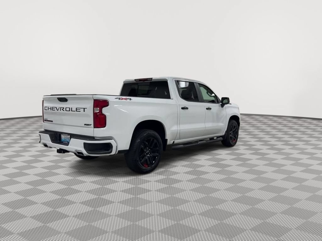 Used 2023 Chevrolet Silverado 1500 RST w/ Redline Edition AWD/4WD image 8