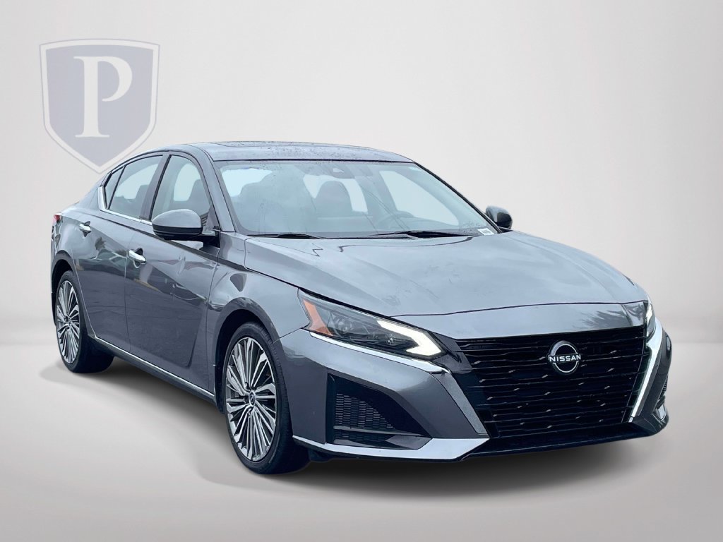 Used 2023 Nissan Altima 2.5 SL FWD image 1