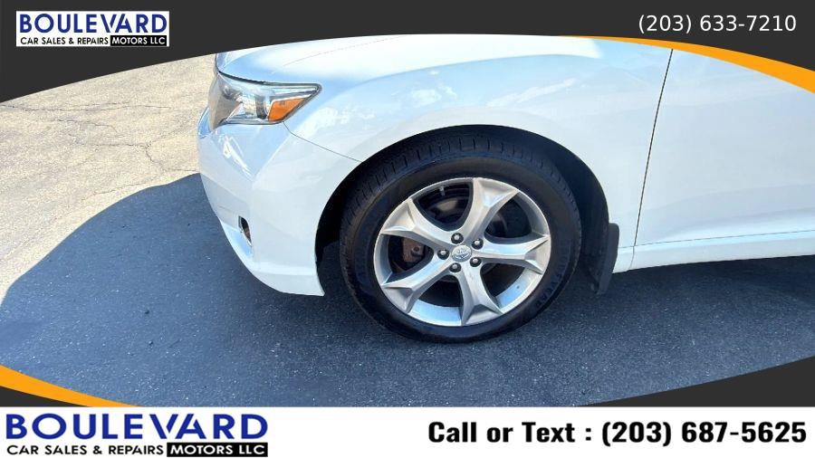 Used 2013 Toyota Venza Limited AWD/4WD image 9