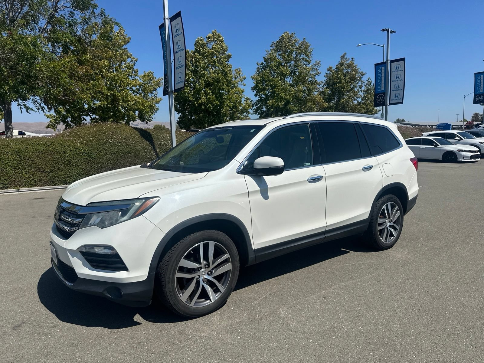 Used 2018 Honda Pilot Touring image 5