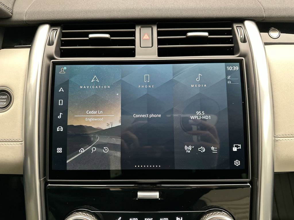 New 2026 Land Rover Discovery S AWD/4WD image 22