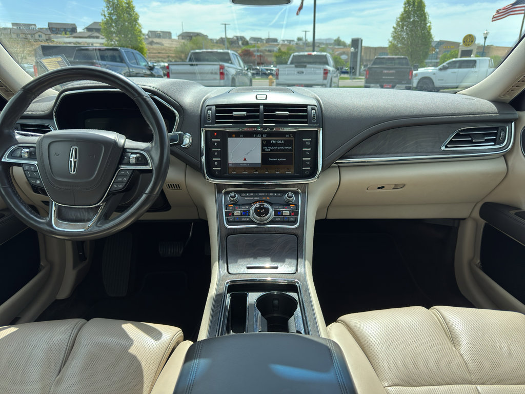 Used 2017 Lincoln Continental Reserve w/ Technology Package AWD/4WD image 10