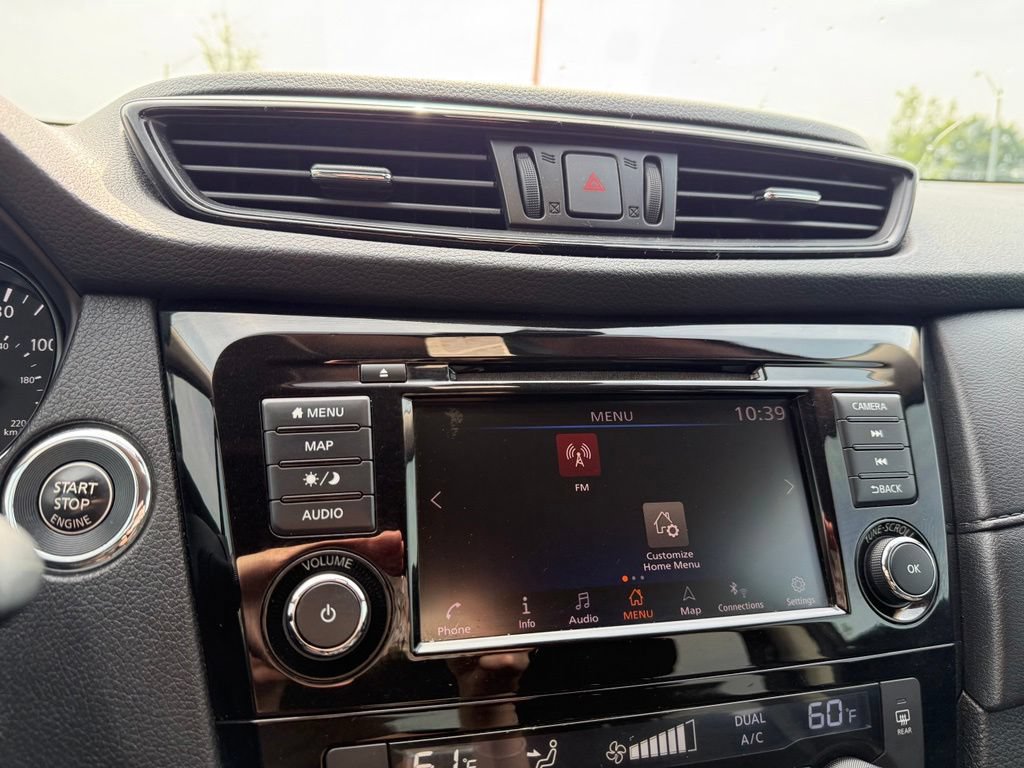 Used 2019 Nissan Rogue SV w/ Premium Package FWD image 14