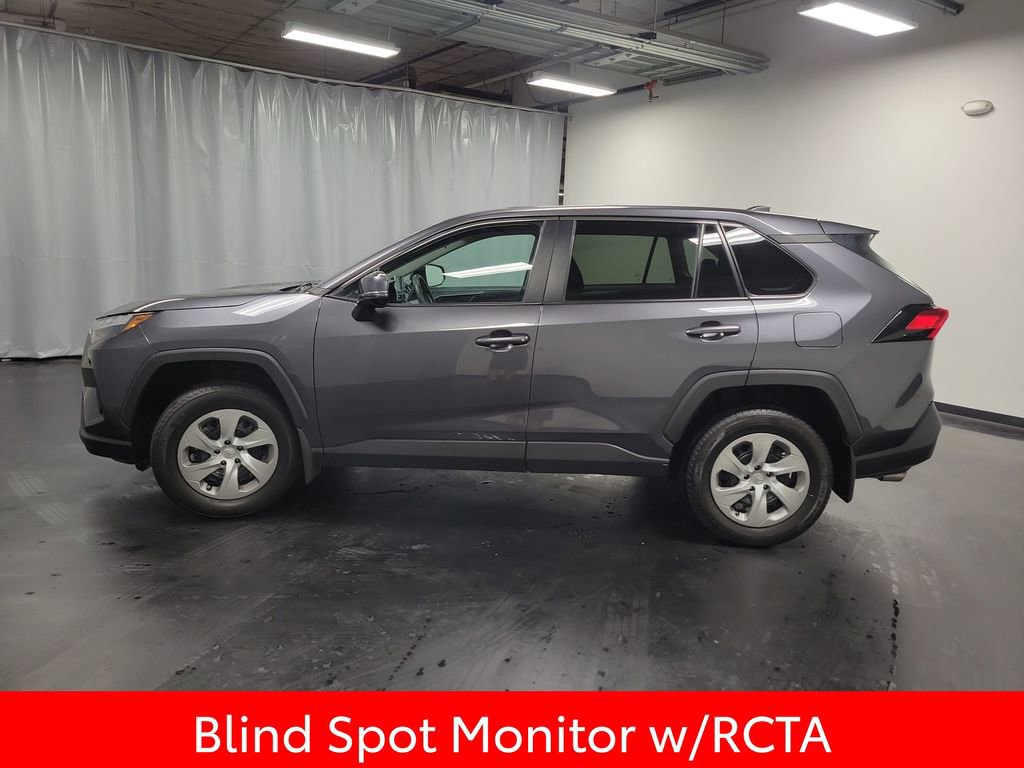 Used 2023 Toyota RAV4 LE image 5