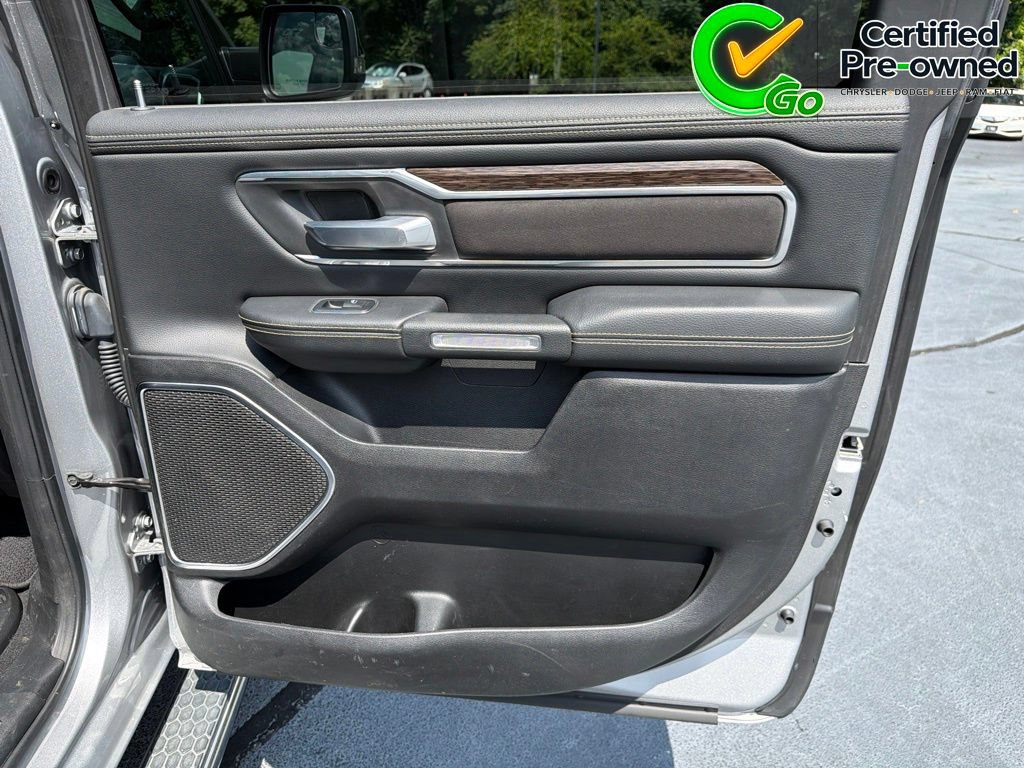 Used 2019 RAM 1500 Laramie AWD/4WD image 26