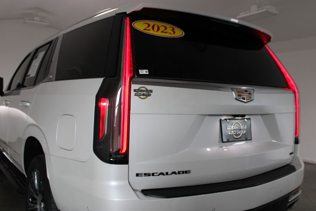 Used 2023 Cadillac Escalade Premium Luxury w/ LPO, Illumination Package RWD image 66