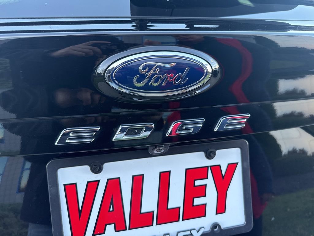 Certified 2022 Ford Edge SE w/ Cargo Accessory Package image 15