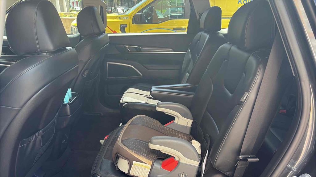 Used 2024 Kia Telluride S w/ S Sunroof Package image 10