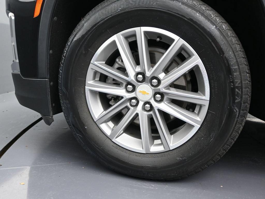 Used 2022 Chevrolet Traverse LT FWD image 10