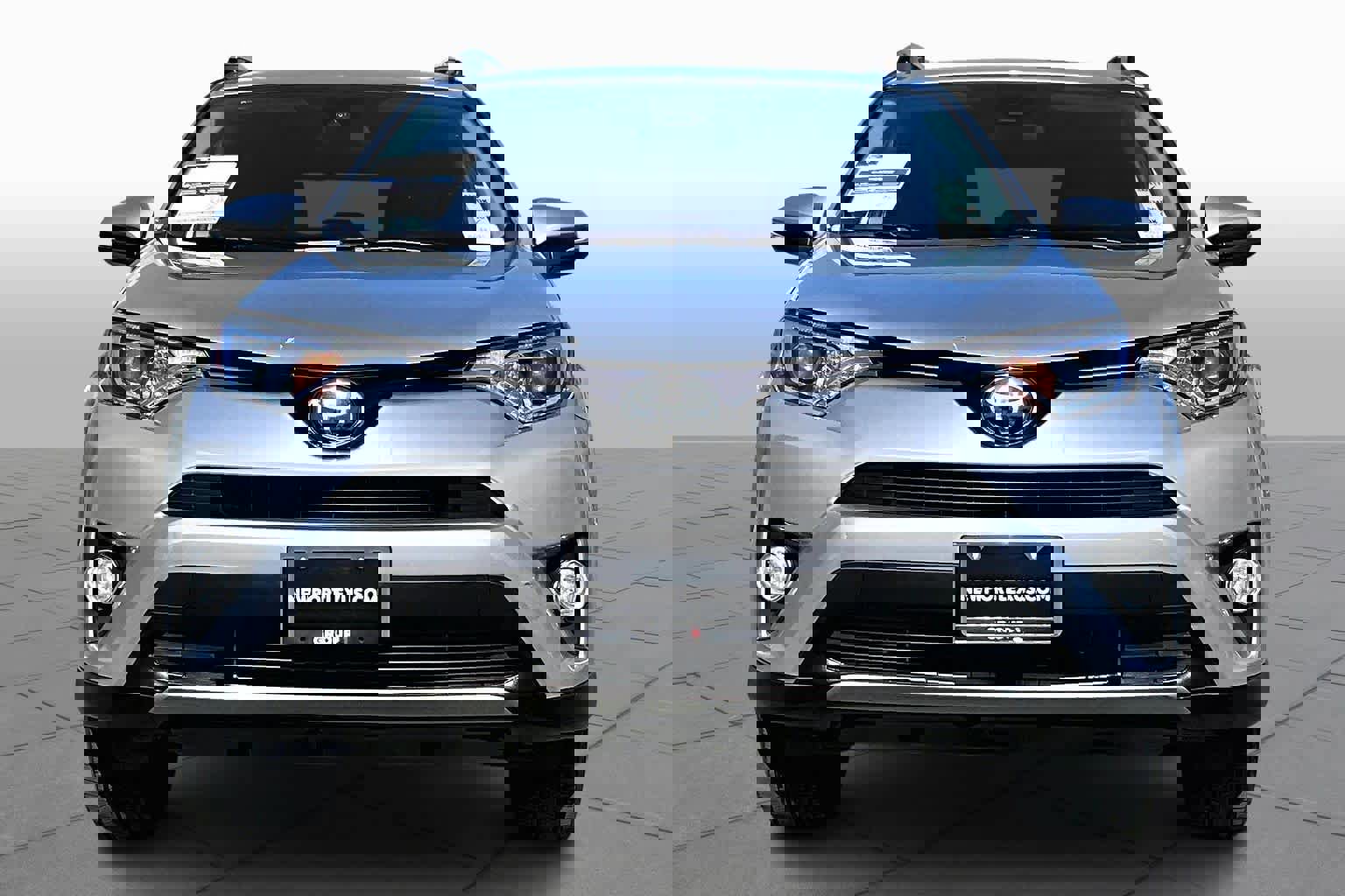 Used 2017 Toyota RAV4 XLE w/ Carpet Mat Package image 3