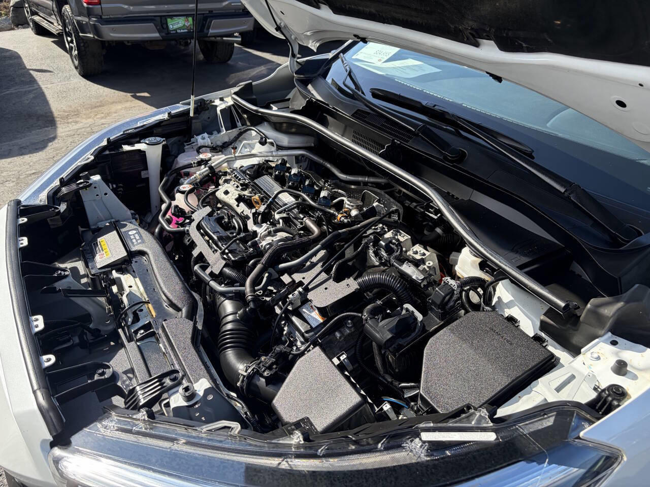 Used 2024 Toyota Corolla Cross AWD Hybrid w/ Convenience Package image 38