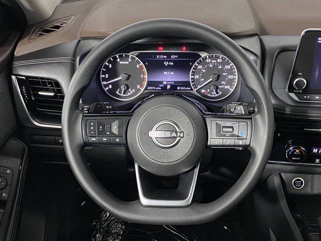 Used 2022 Nissan Rogue SV image 18