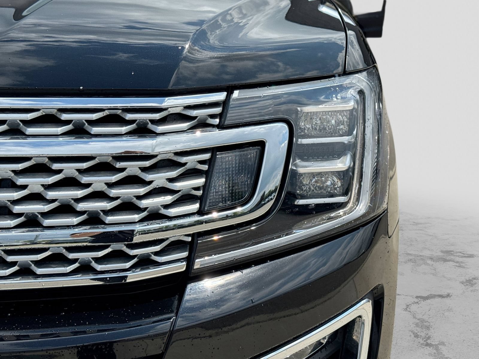Used 2019 Ford Expedition Platinum AWD/4WD image 13