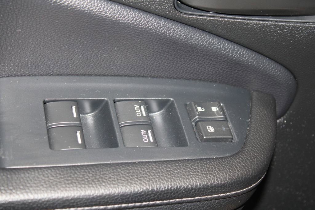 Used 2023 Honda Passport EX-L image 9