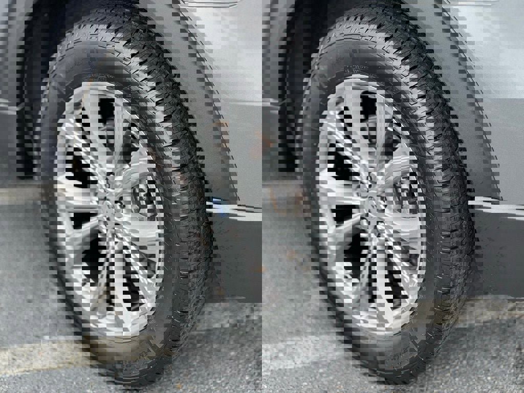 Certified 2023 Ford Explorer Limited image 7