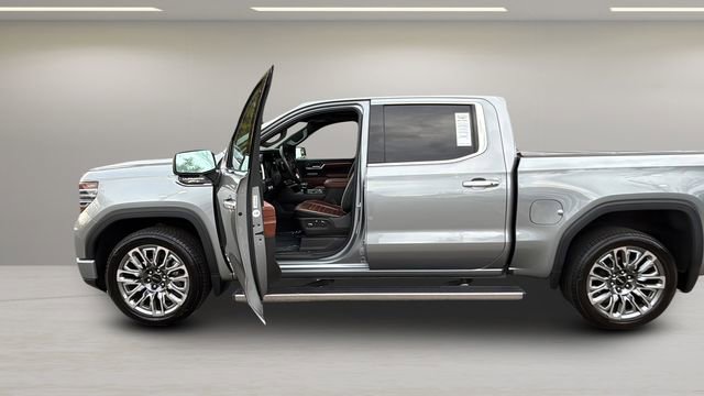 Used 2023 GMC Sierra 1500 Denali Ultimate AWD/4WD image 13