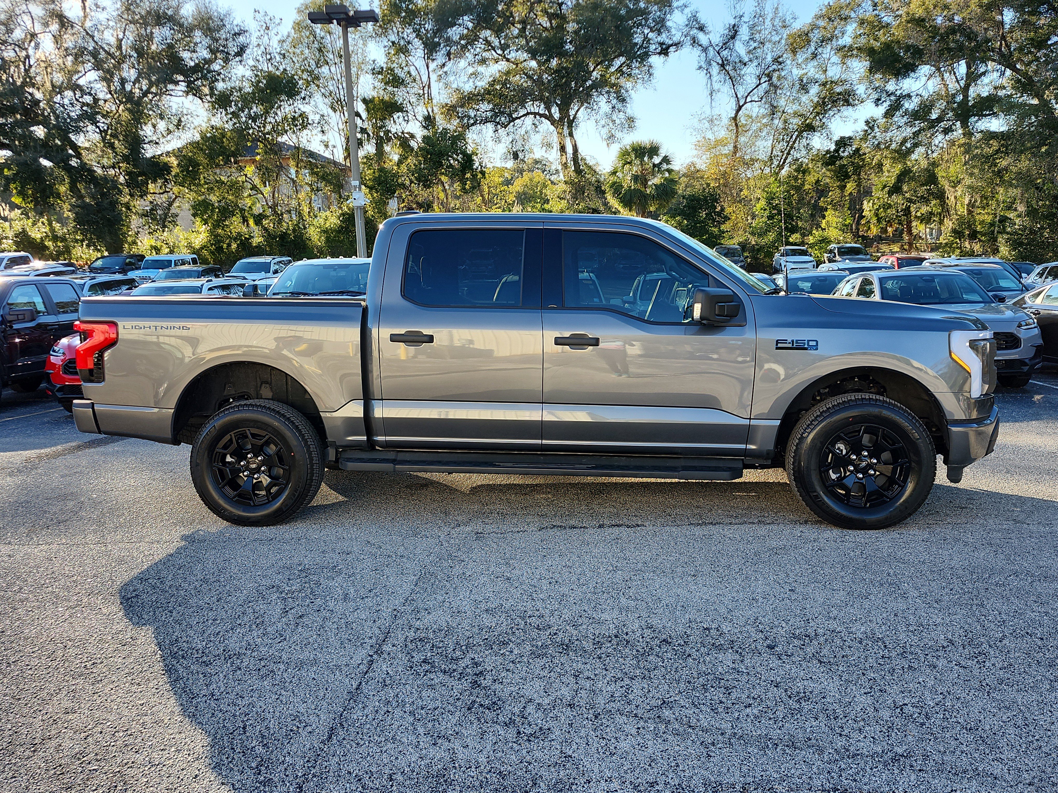 New 2025 Ford F150 Lightning XLT image 5