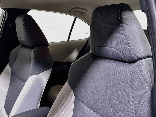 Used 2021 Toyota Corolla LE FWD image 19