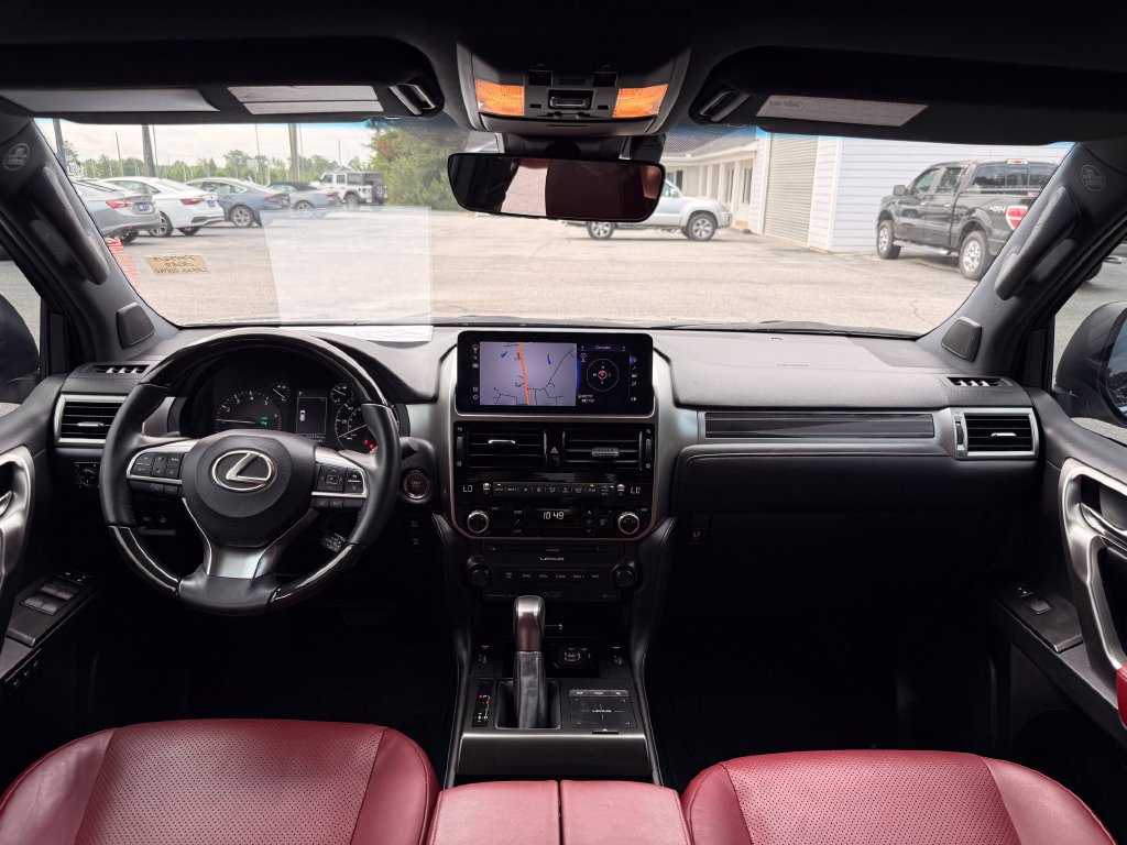 Used 2023 Lexus GX 460 Luxury w/ Accessory Package AWD/4WD image 15