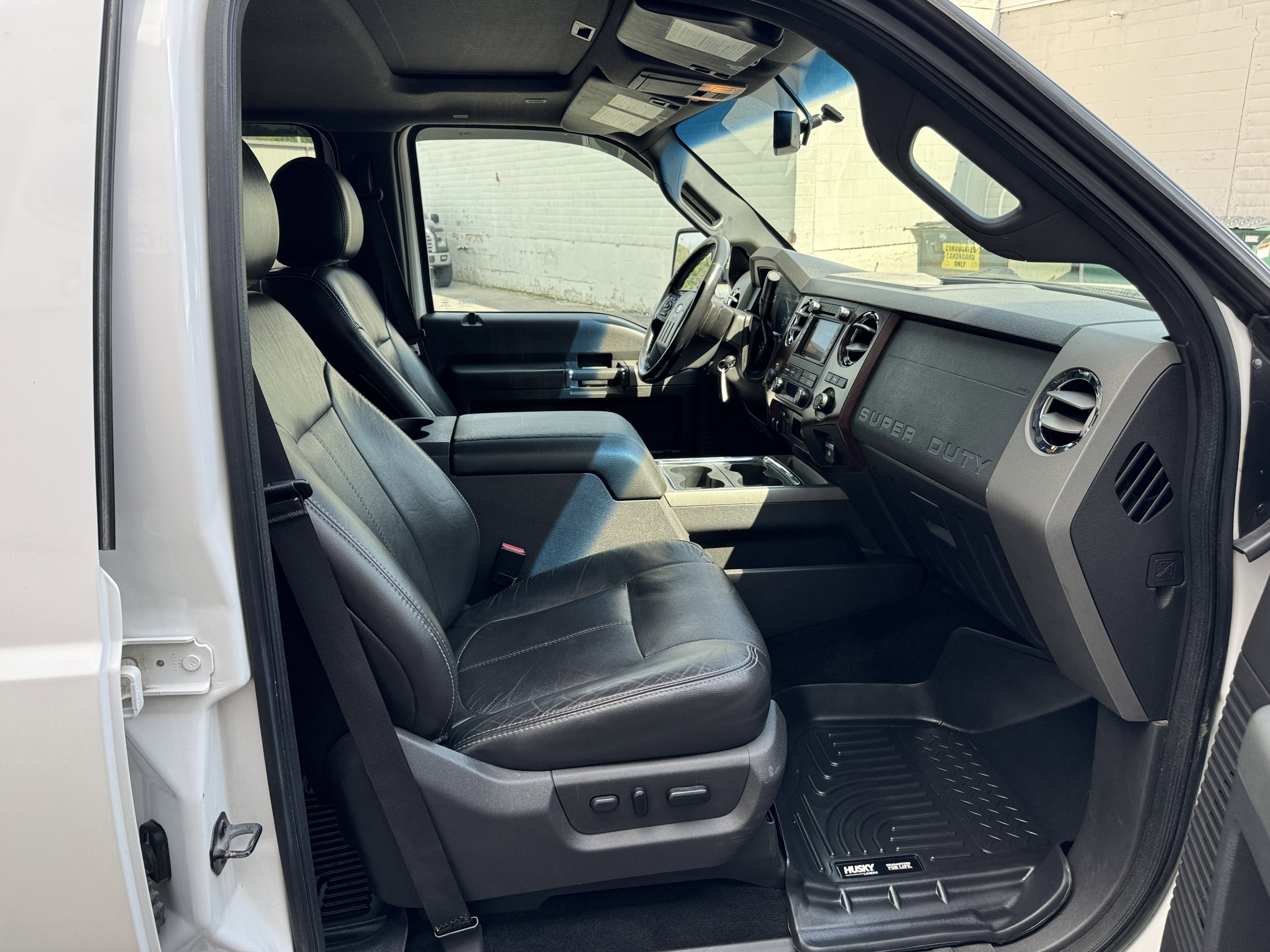 Used 2012 Ford F350 Lariat w/ Lariat Ultimate Pkg AWD/4WD image 28