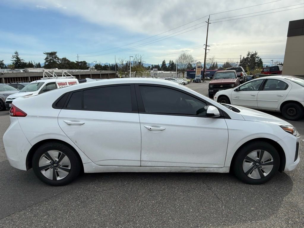 Used 2022 Hyundai Ioniq Blue image 2