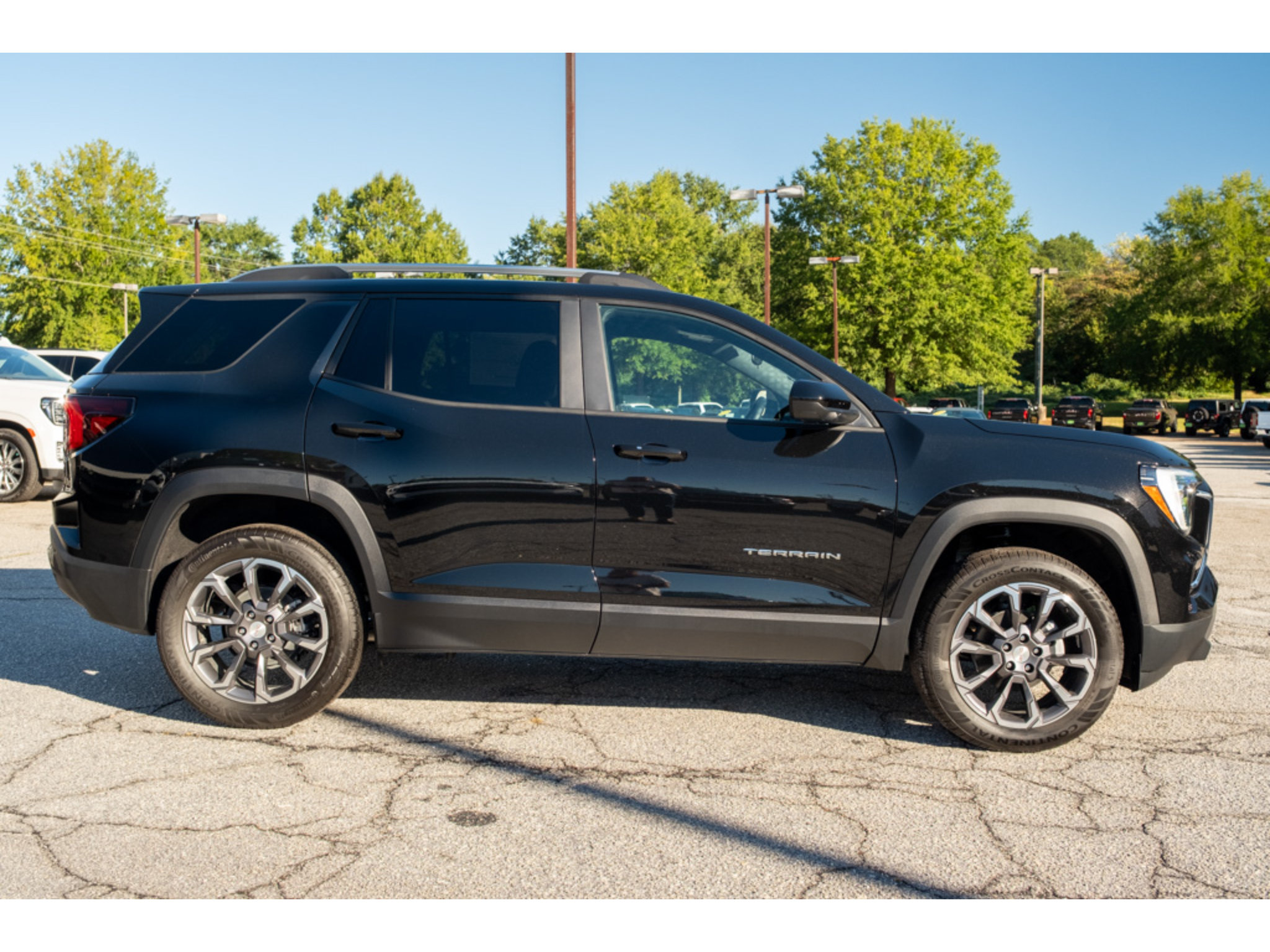 New 2027 GMC Terrain Elevation w/ Elevation Premium Package FWD image 9