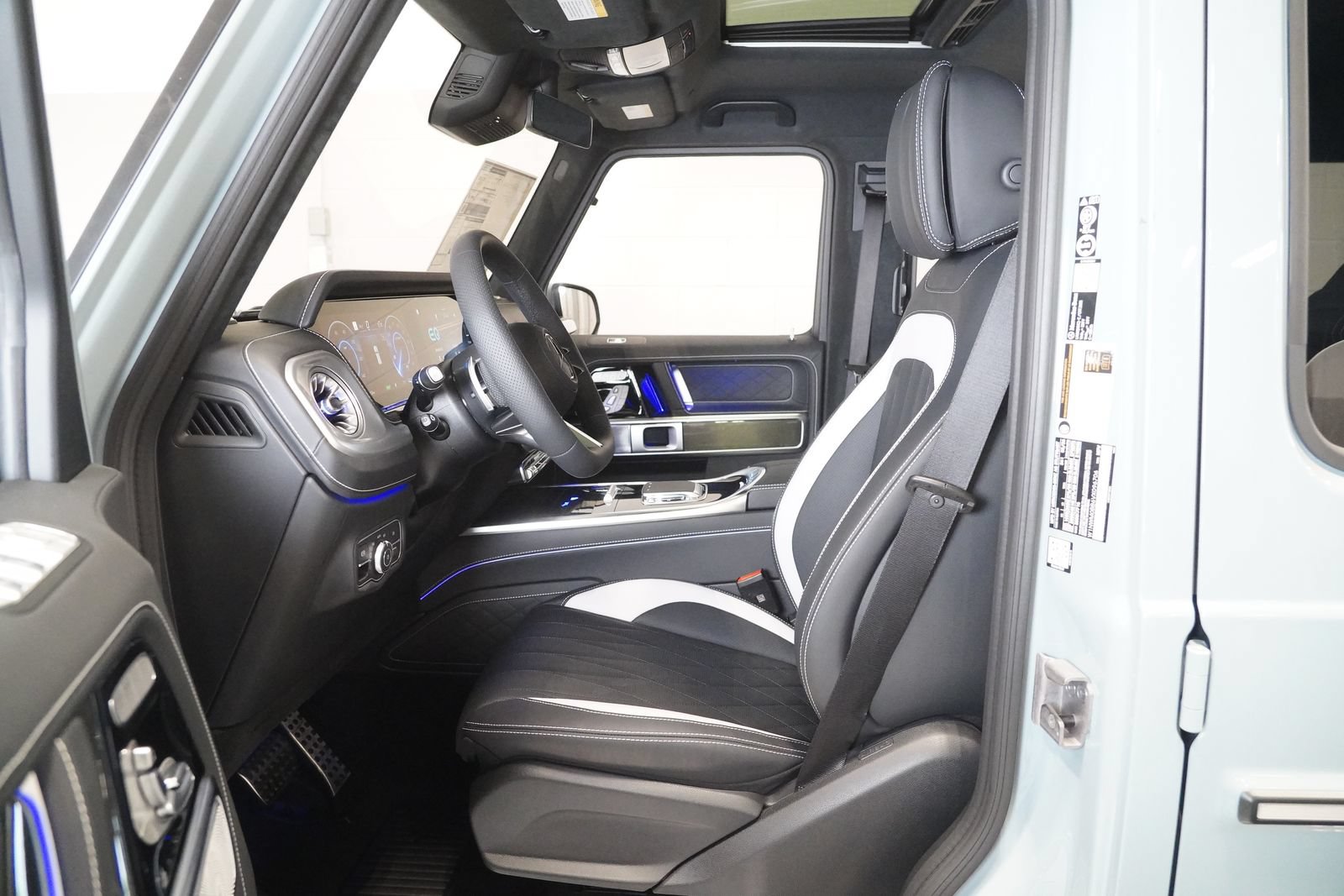 New 2027 Mercedes-Benz G 580 e image 14