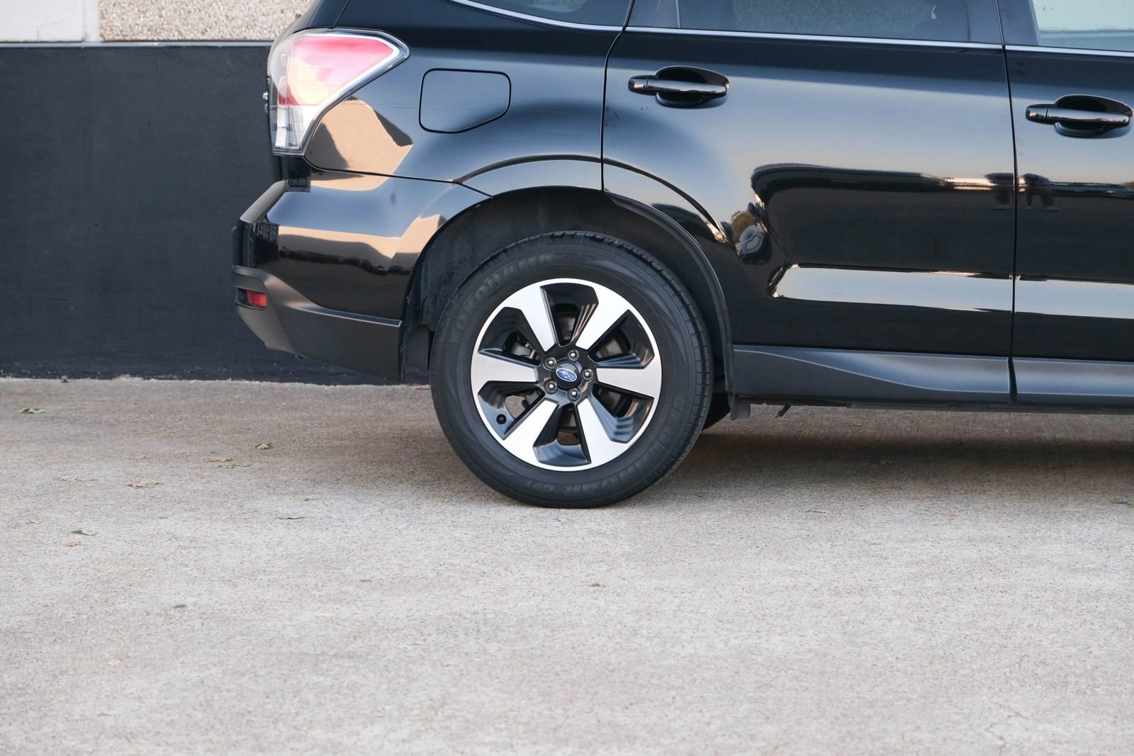 Used 2017 Subaru Forester 2.5i Limited w/ Popular Package #2 image 12