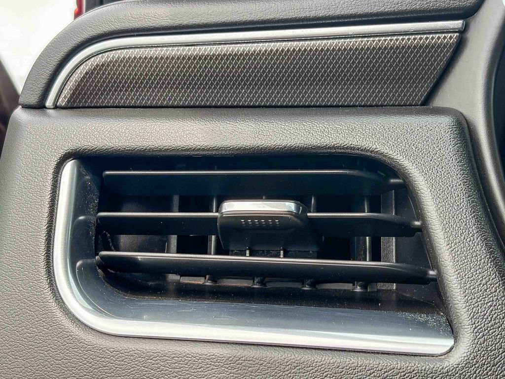 Used 2022 GMC Yukon XL AT4 image 49