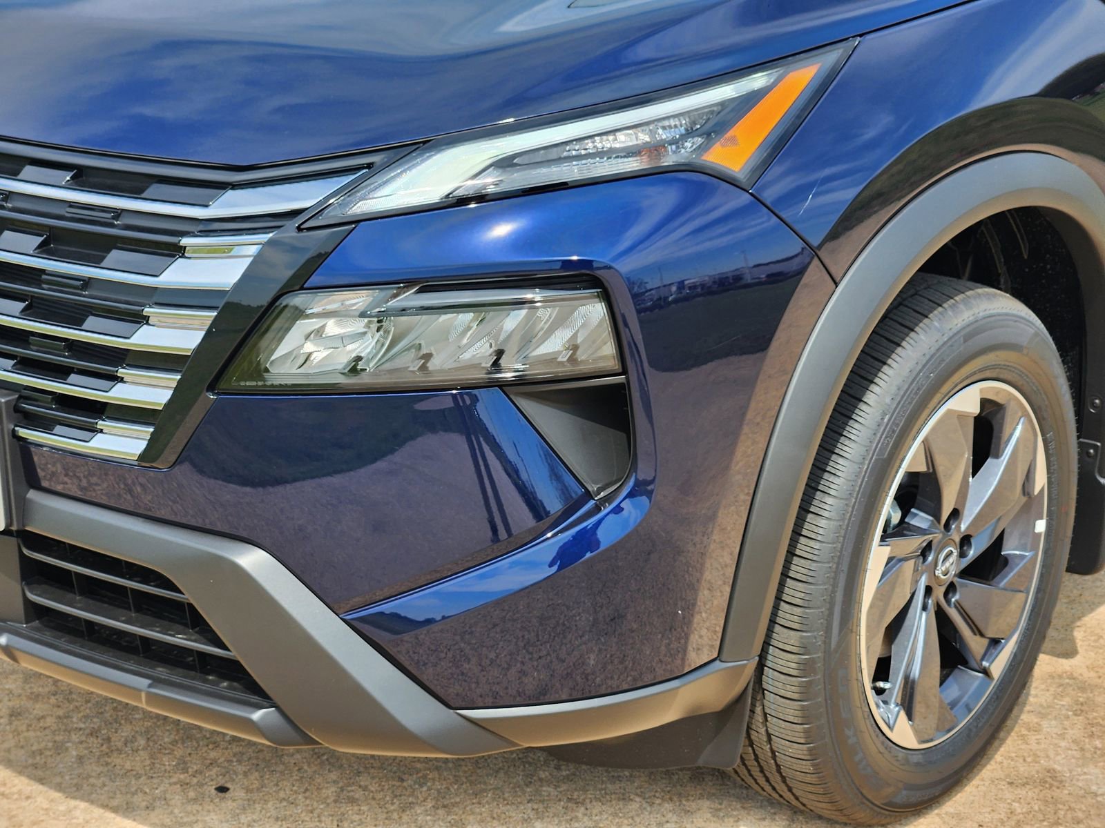 New 2026 Nissan Rogue SV image 8