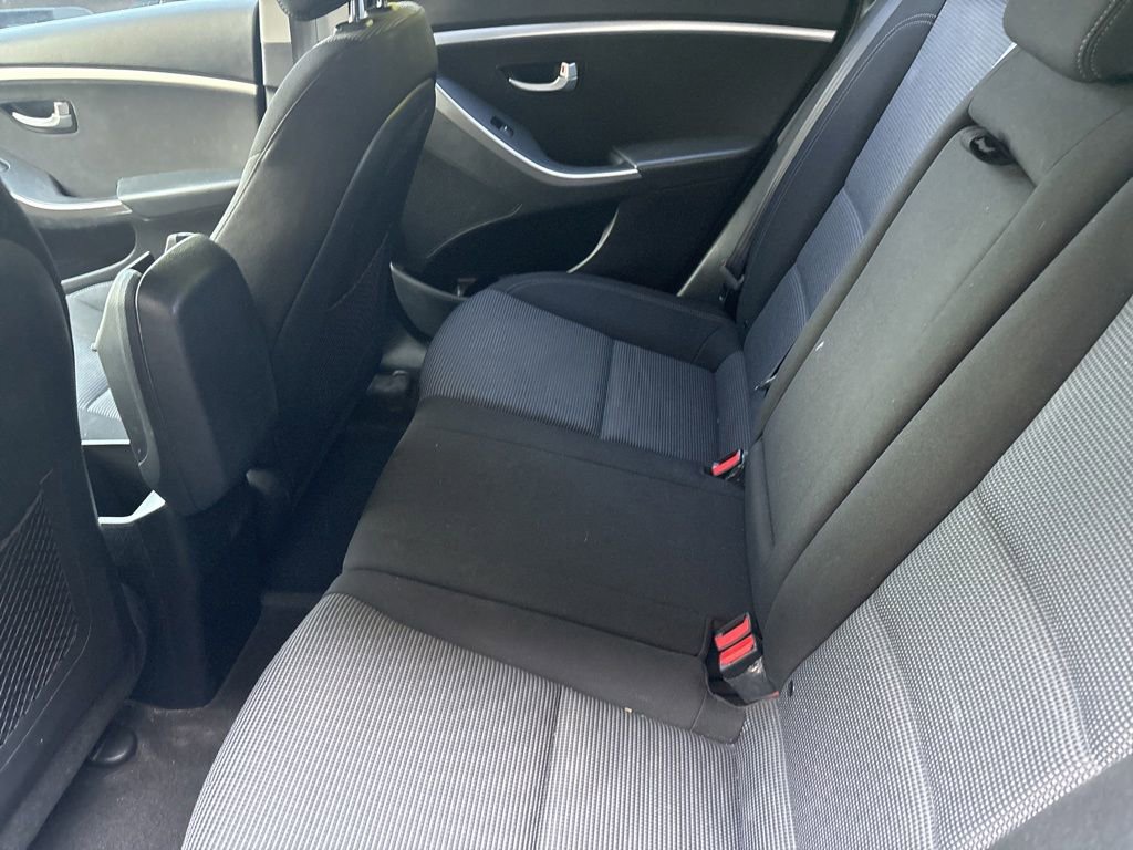 Used 2016 Hyundai Elantra GT FWD image 12