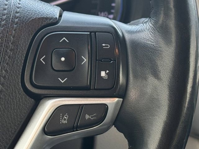 Used 2019 Toyota Highlander Limited Platinum image 10