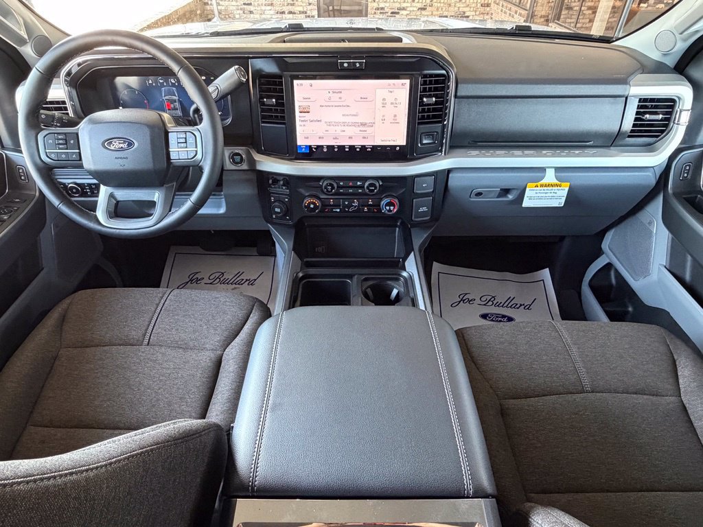 New 2027 Ford F250 XLT w/ XLT Premium Package AWD/4WD image 2