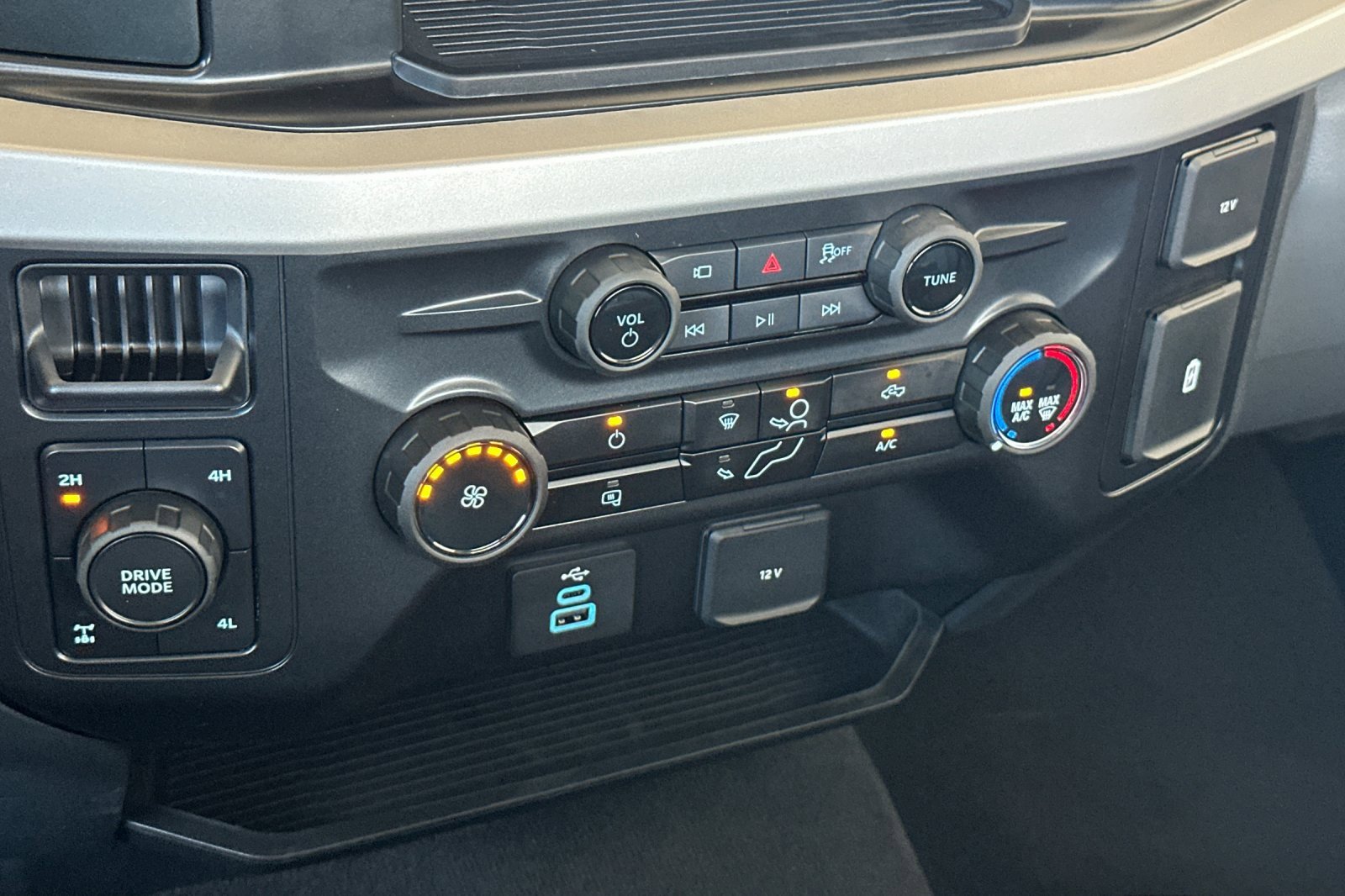 New 2025 Ford F350 XL w/ STX Appearance Package image 18