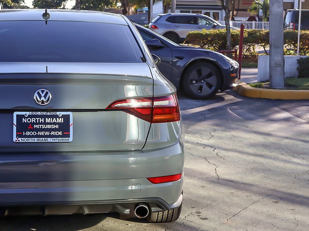 Used 2019 Volkswagen Jetta GLI image 14