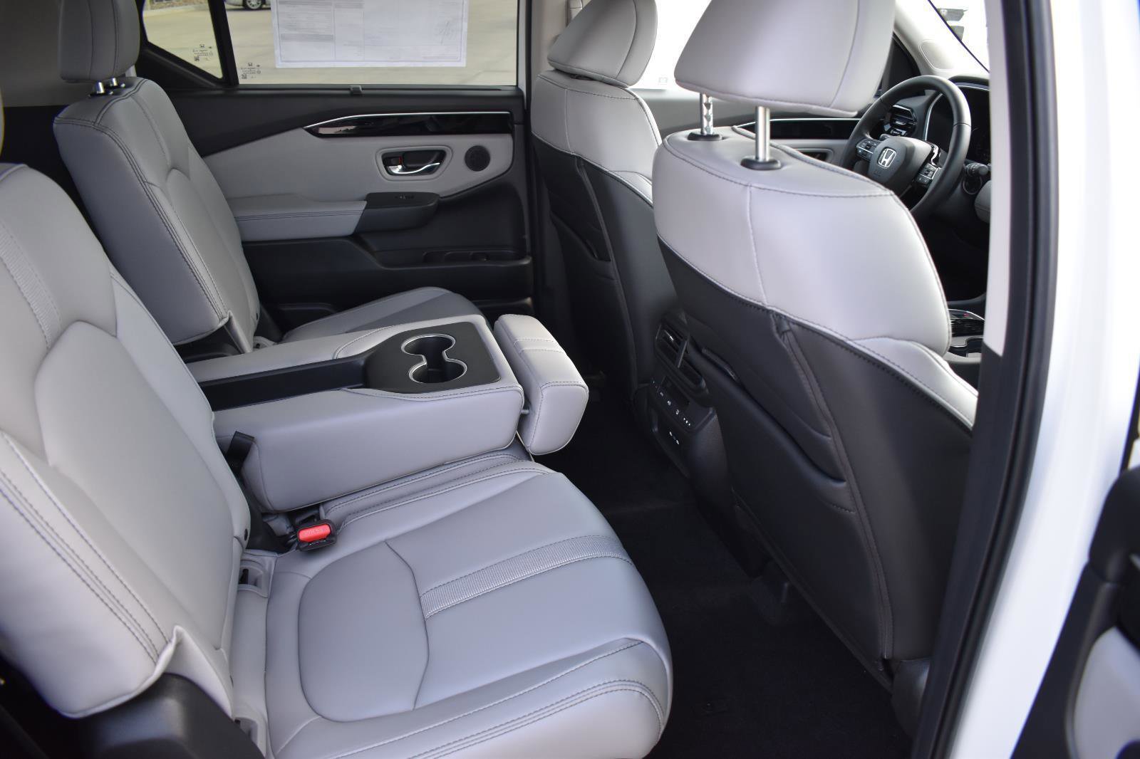 New 2025 Honda Pilot EX-L image 15