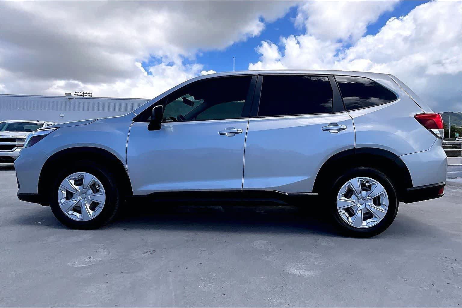 Used 2020 Subaru Forester AWD/4WD image 3
