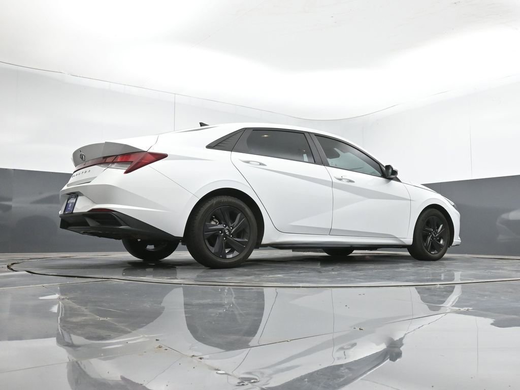 Used 2023 Hyundai Elantra SEL FWD image 42