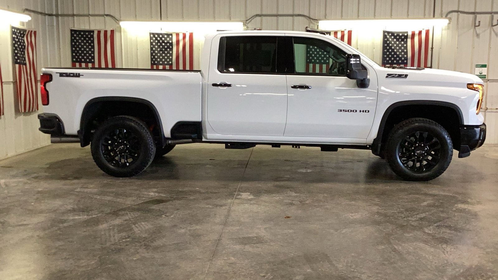 New 2026 Chevrolet Silverado 3500 LTZ w/ LTZ Plus Package AWD/4WD image 18