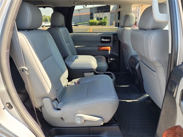 Used 2018 Toyota Sequoia Platinum image 16