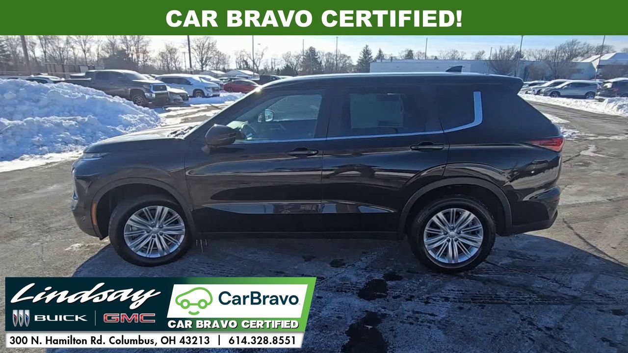 Used 2023 Mitsubishi Outlander ES image 5
