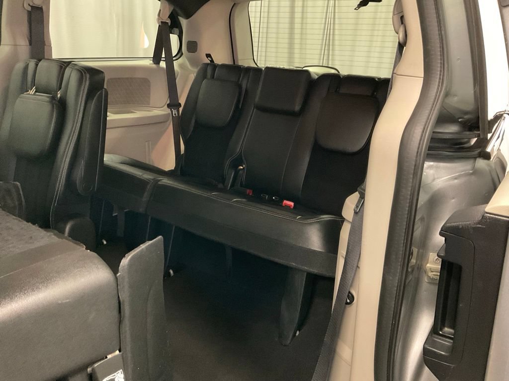 Used 2018 Dodge Grand Caravan SXT FWD image 33