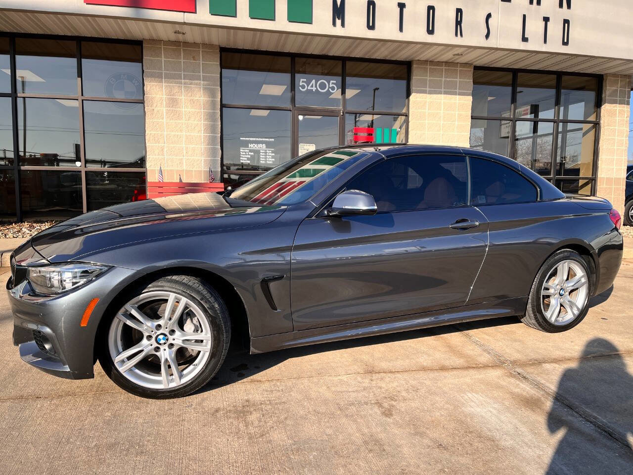 Used 2018 BMW 440i xDrive Convertible image 2