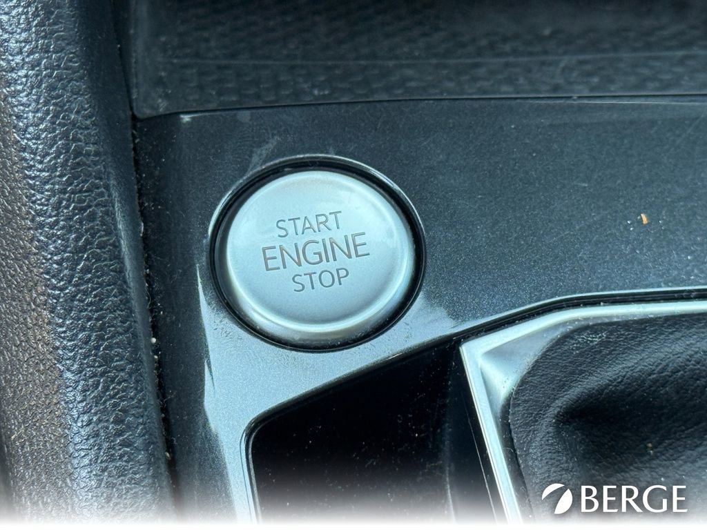 Used 2022 Volkswagen Tiguan SE R-Line image 25