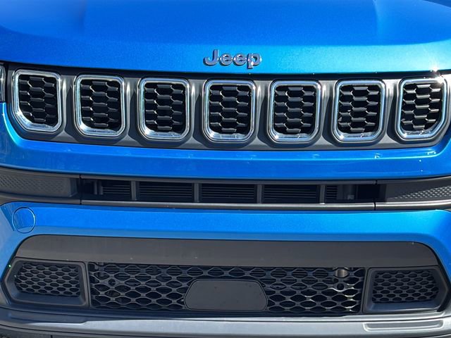 Used 2024 Jeep Compass Sport image 9