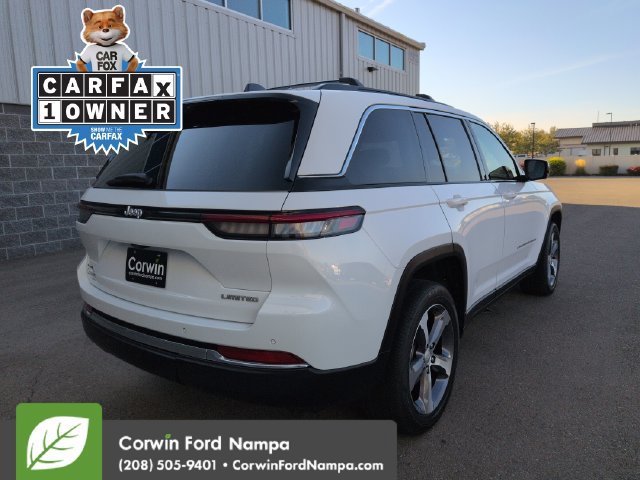 Used 2025 Jeep Grand Cherokee Limited w/ Luxury Tech Group II AWD/4WD image 3