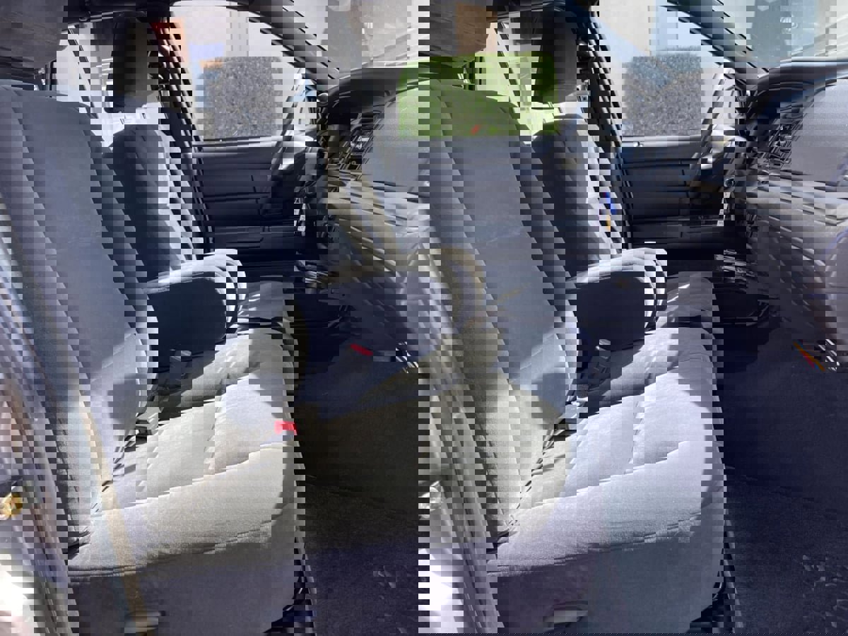 Used 2004 Ford Crown Victoria Police Interceptor RWD image 20