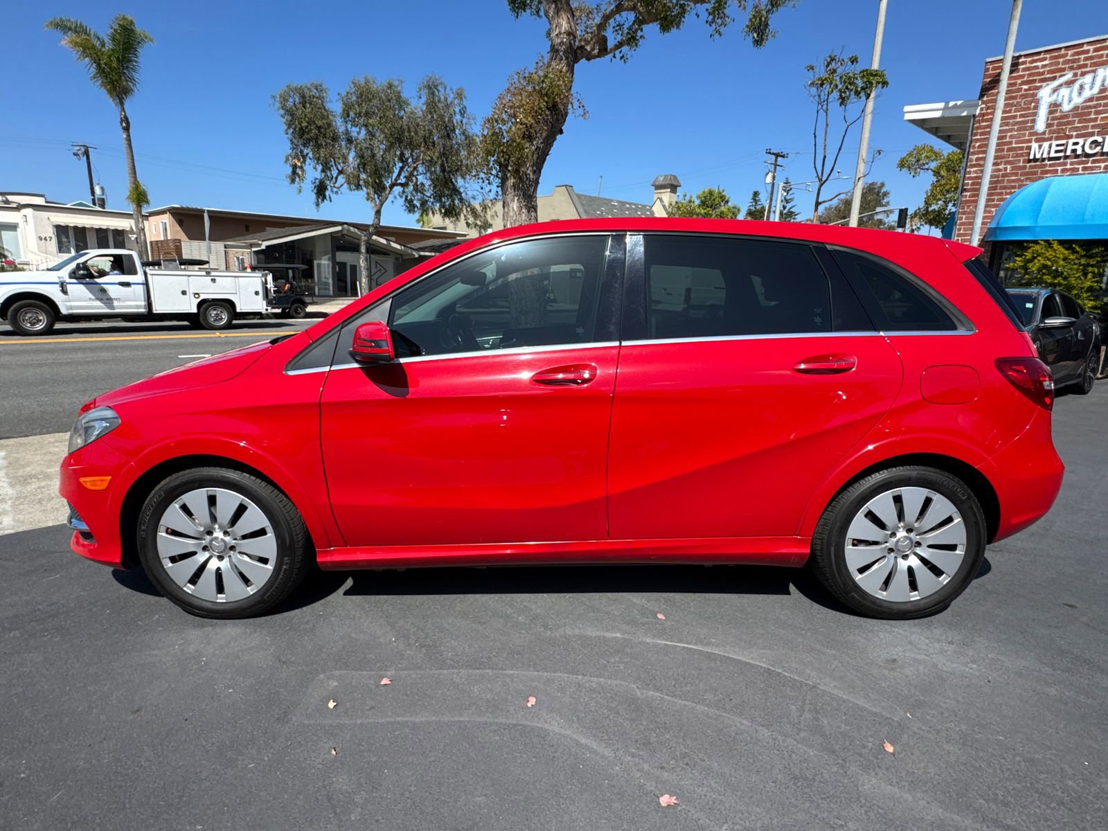 Used 2015 Mercedes-Benz B 250e image 5