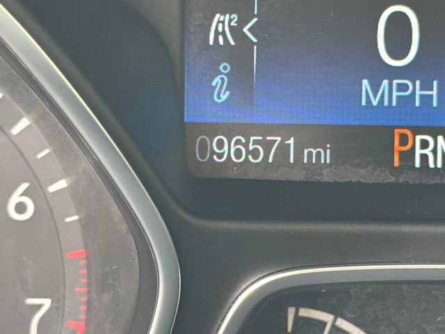 Used 2018 Ford Focus SE w/ SE Appearance Package image 27